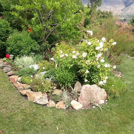 Desert Oasis B&B-3